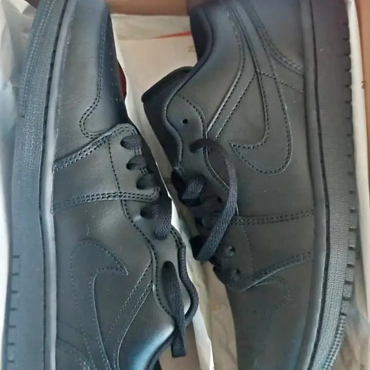 Zapatillas Air Jordan 1 Low Talle 41.5 en caja y comprobables