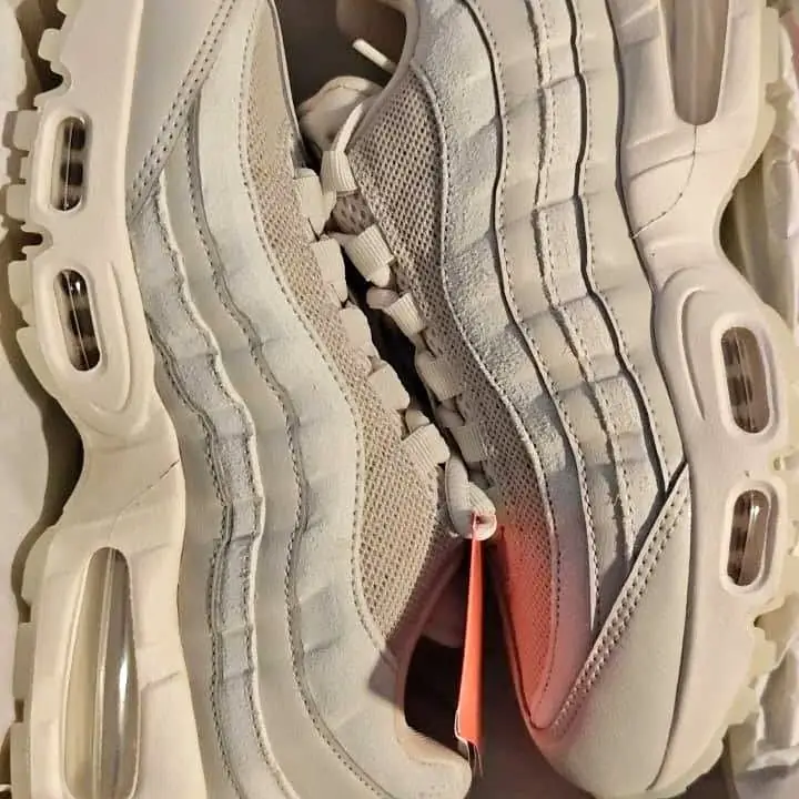 Zapatillas Air Max 95 Big Bubble Talle 37.5 y 38.5, nuevas, originales y con caja