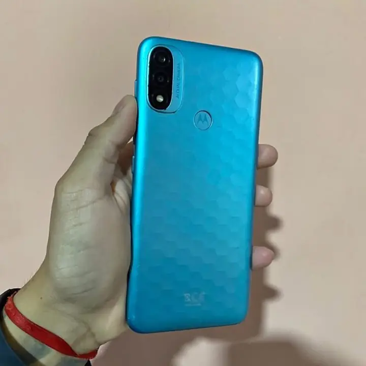 Celular Motorola E20 de 32Gb y 2 de Ram