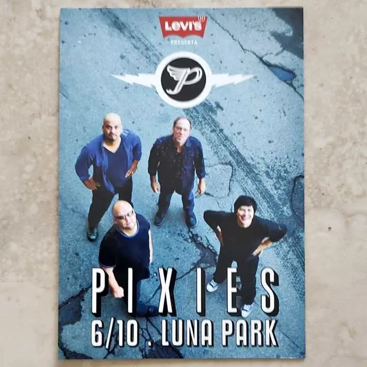 Pixies - 6 de octubre de 2010 Luna Park - Vía Postal N° 7200