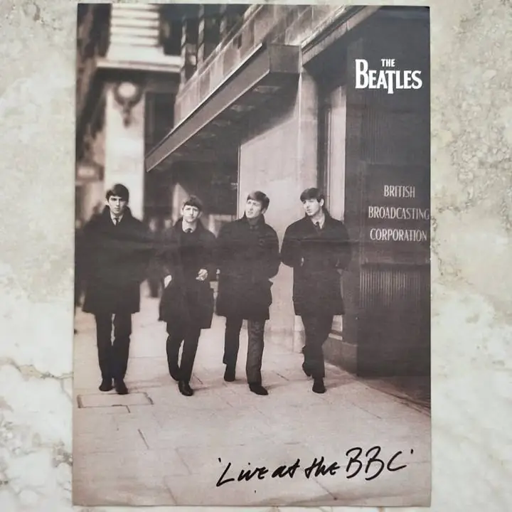 The Beatles - Live at the BBC - Publicidad Musimundo - Lámina 20,5 x 29 cm