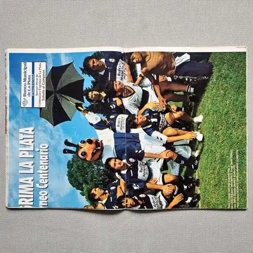 Revista el Gráfico N° 3879 - Tapa el abuelo / Poster Gimnasia 54 x 42 cm - Año 1994 - Fútbol