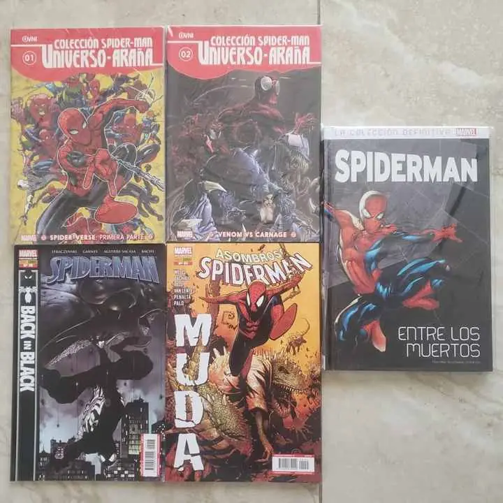 Spiderman - Ovni Panini Salvat Comics
