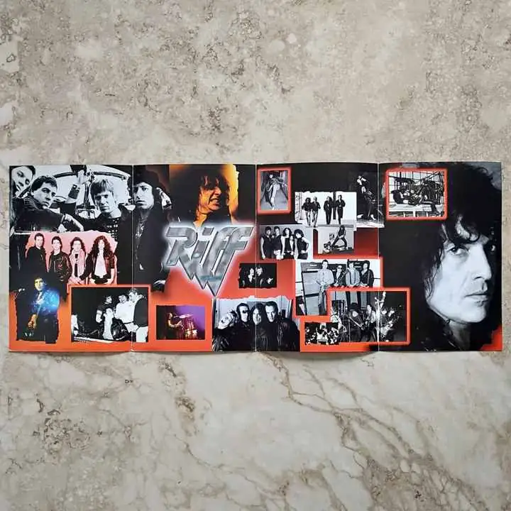 Riff - la historia 25 años de rock - Booklet DVD - Pappo