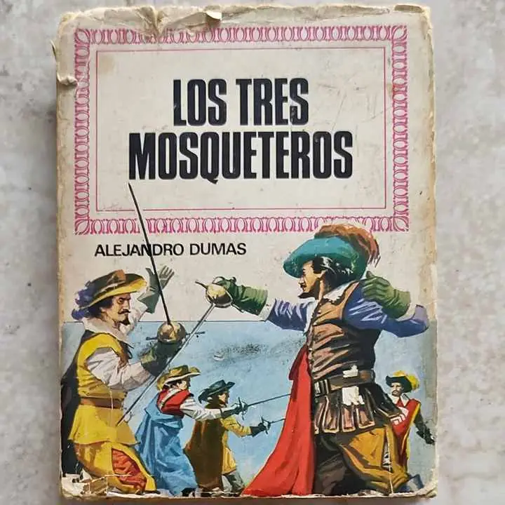 Alejandro Dumas - los tres mosqueteros - Bruguera - Colección Historias Infantil - Libro
