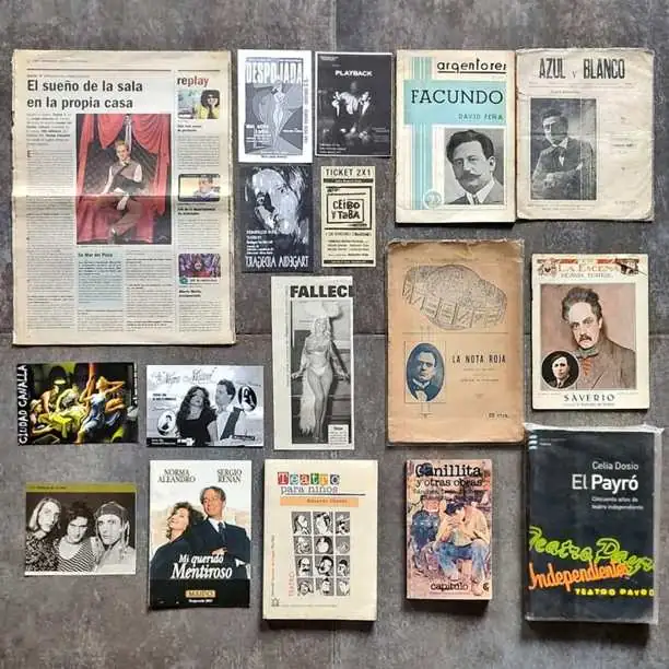 Combo Teatro Argentino - 6 Flyer / volante - 3 Libros - 1 Programa - 4 Publicaciones - Clipping