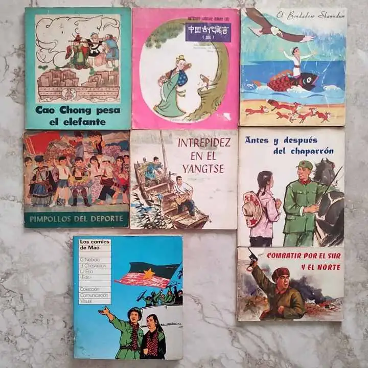 Combo x 8 China - Lianhuanhua / comic / historieta - Ediciones en Lenguas Extranjeras