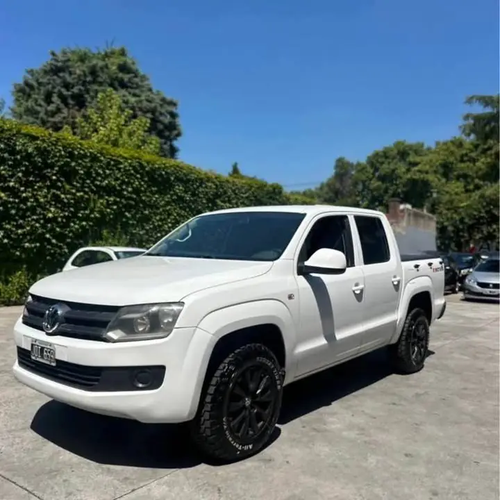 Amarok 2.0 (149 mil km) 4 patas nuevas . Solo contado o permuta y diferencia