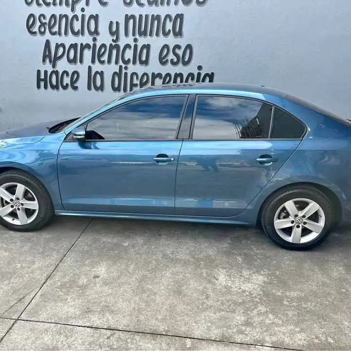 Volkswagen Vento 1.4 TURBO! (145 mil km )