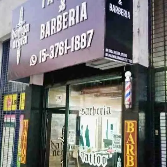 Letras corporeas logos formas palabras