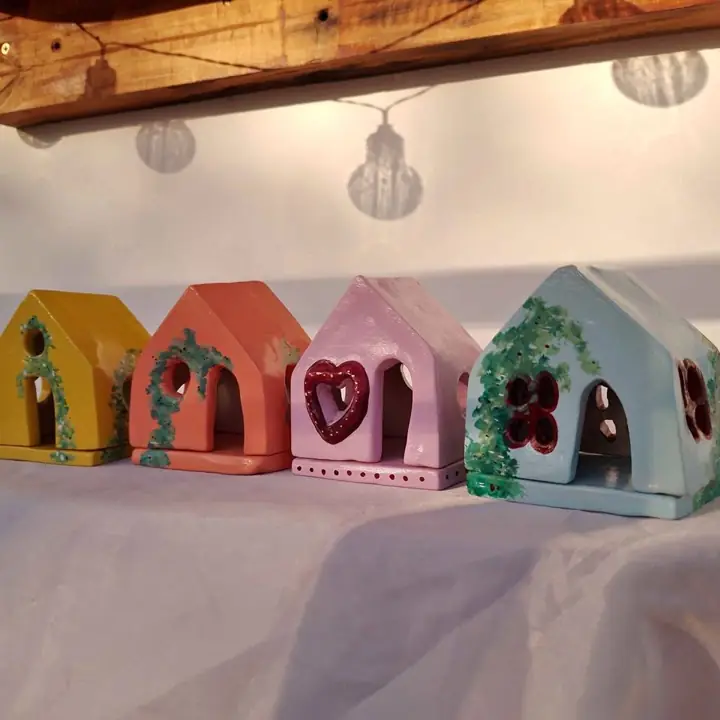 Casitas sahumadoras/portavelas