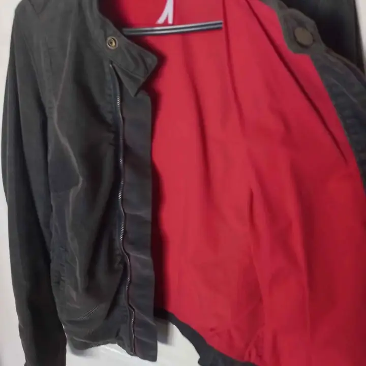 Campera levis talle L de mujer