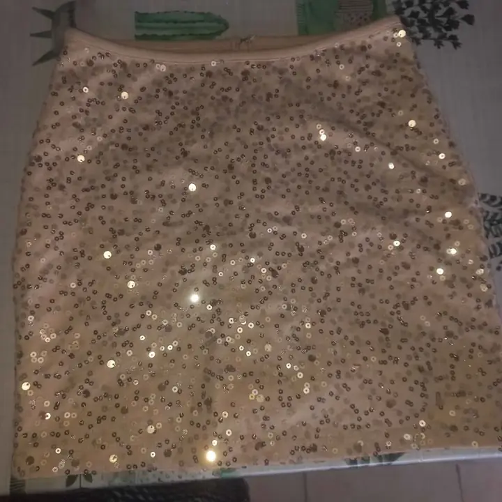 Pollera mini brillosa