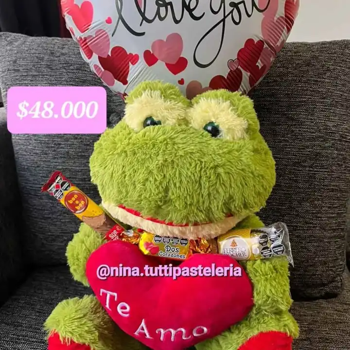 Regalo San Valentin peluche rana + globo y golosinas