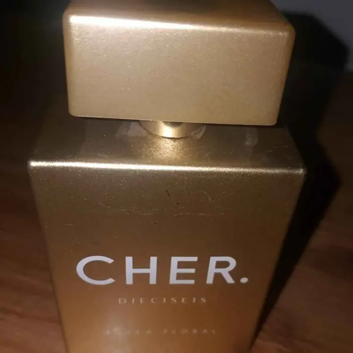 Perfumes natura humor y cher dieciseis