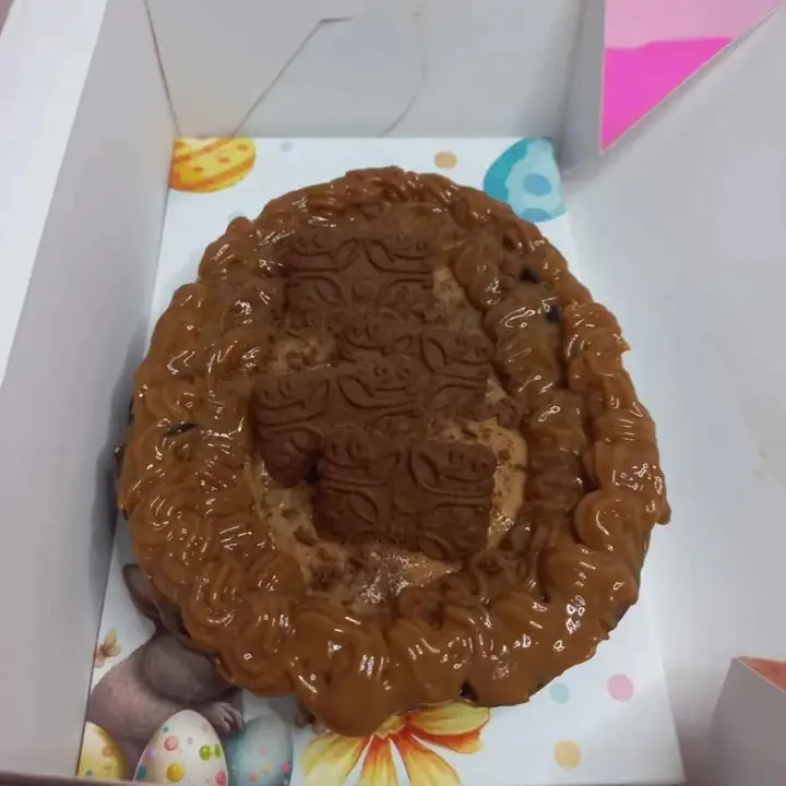 Huevo de Pascua relleno de chocotorta