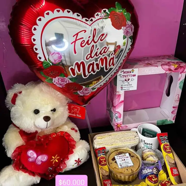 Box artesanal +peluche+ globo día de la madre