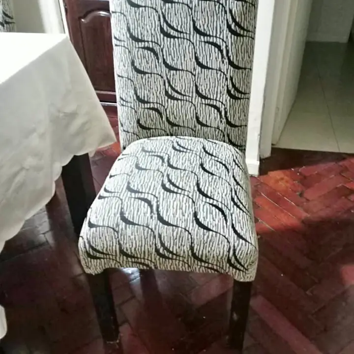 Juego de sillas