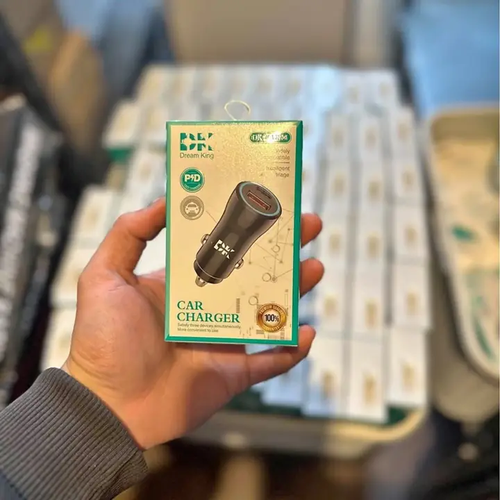 ¡Cargadores de auto USB por mayor!