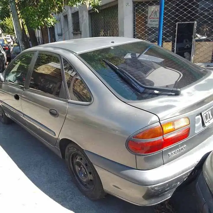 Renault laguna 1999