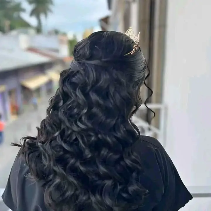 Maquilladora y peinadora a domicilio
