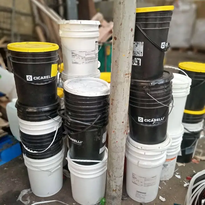 Baldes 20 lts$2.500