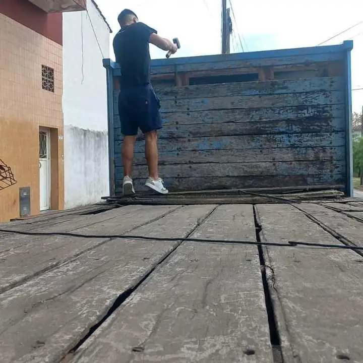 Cajas de carga con piso de tablas (COMPRO)