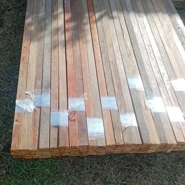 Lanparquet pinotea seleccionado