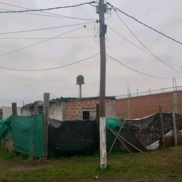 Vendo Terreno con casa barrio pico rojo