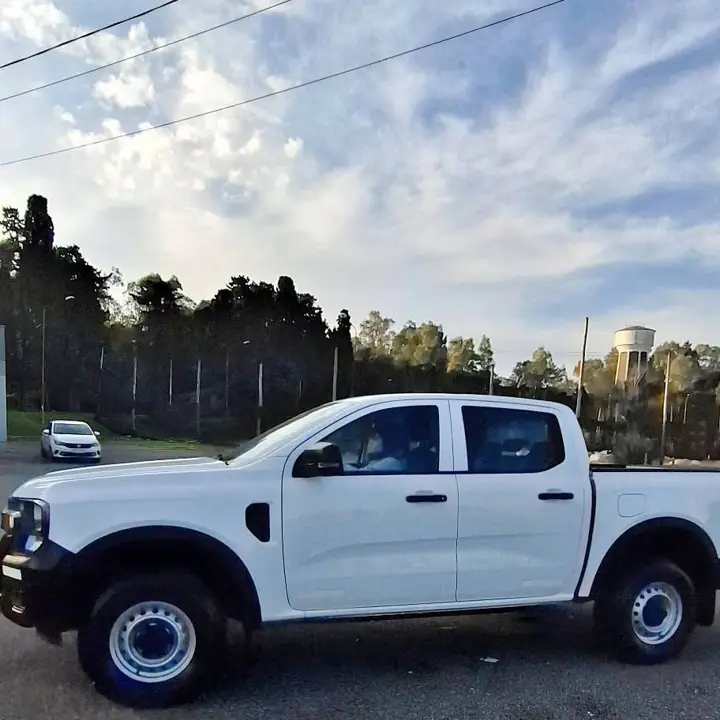Vendo Ford Ranger 2023 2.0 TDi