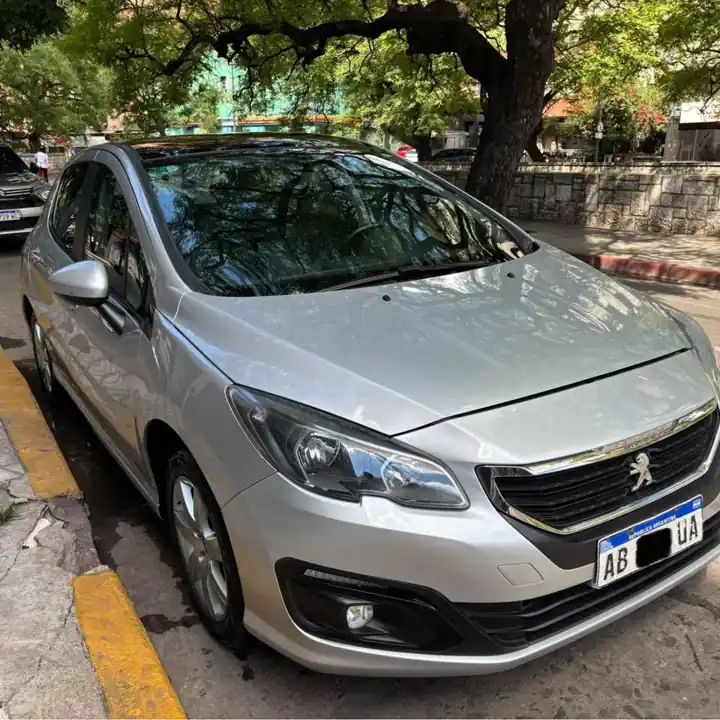 Peugeot 308 Allure Nav Año 2017 Motor 1.6 Nafta Y Gnc de 5ta no es thp ! Solo 122mil k.m