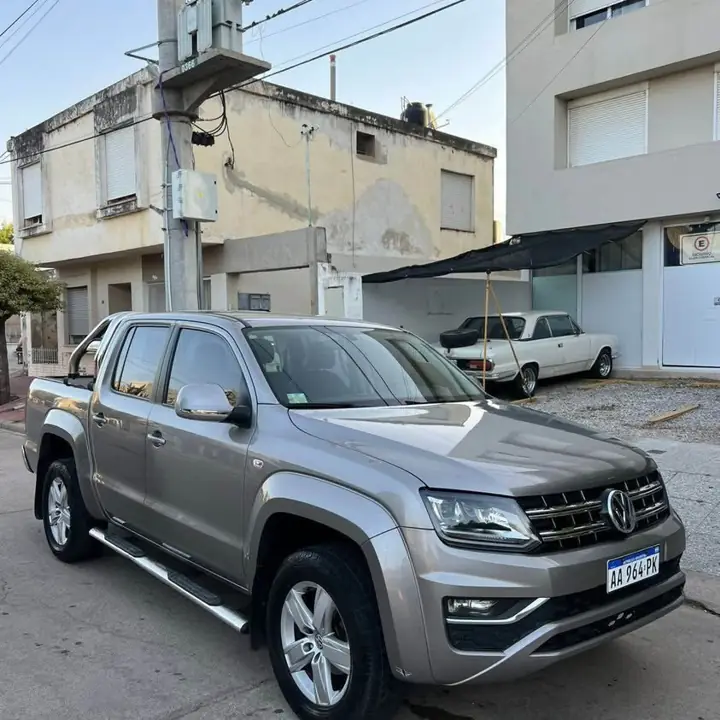 Vw Amarok HighLine Automatica Año 2016 Excelente Estado Solo 120mil K.M Recibo Menor Y Financio