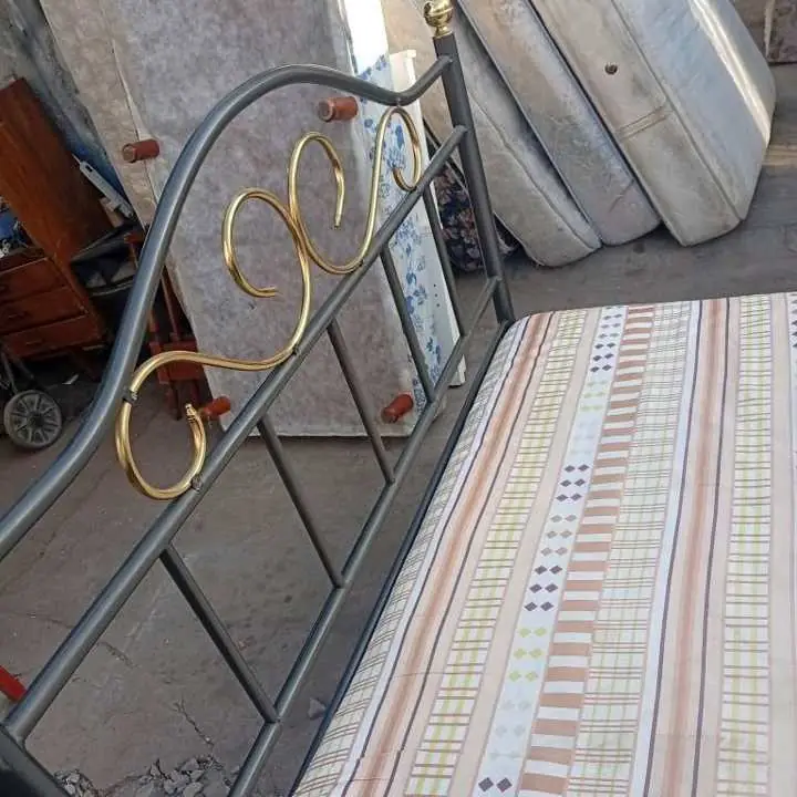 Somiers de 2 plazas y cabecera de regalo
