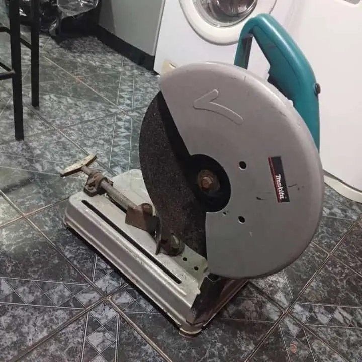 Circular Makita imoecable