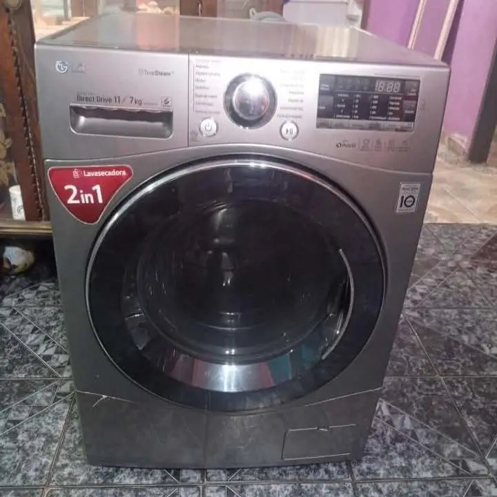 Lavasecarropa LG de 11 kilos 7 de secado!