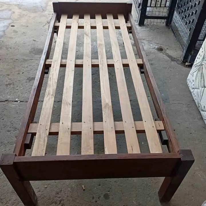 Cama de algarrobo 1 plaza !