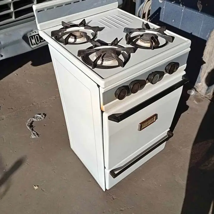 Cocina Orbis impecable