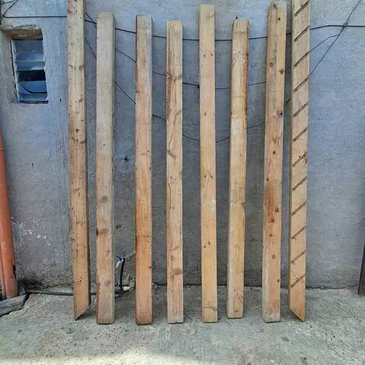 8 Tirantes de madera