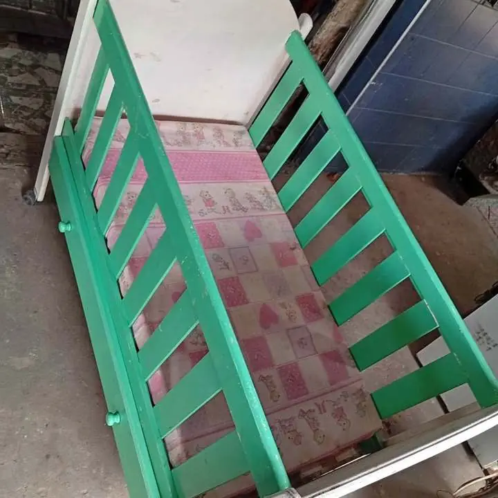 Vendo cunita con colchón usada