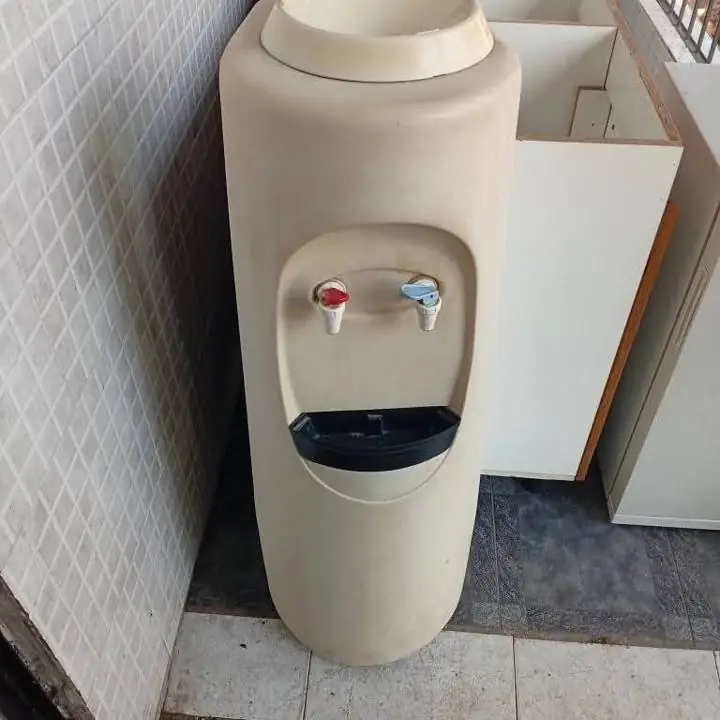 Dispenzzer funcionando bien frío y caliente