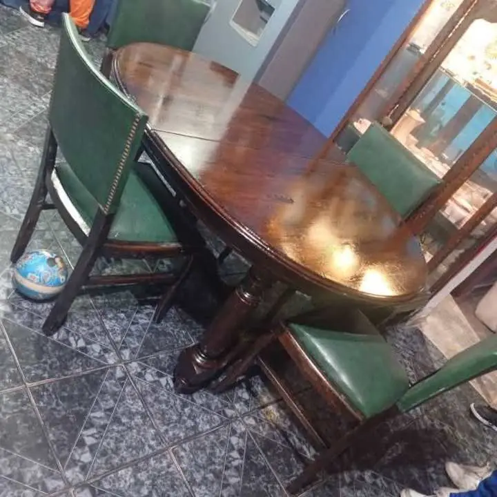 Hermoso juego de comedor