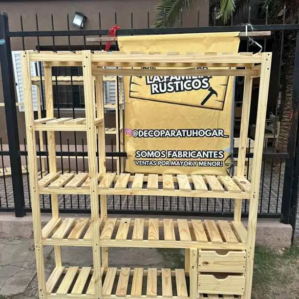 Vestidor con cajoneras