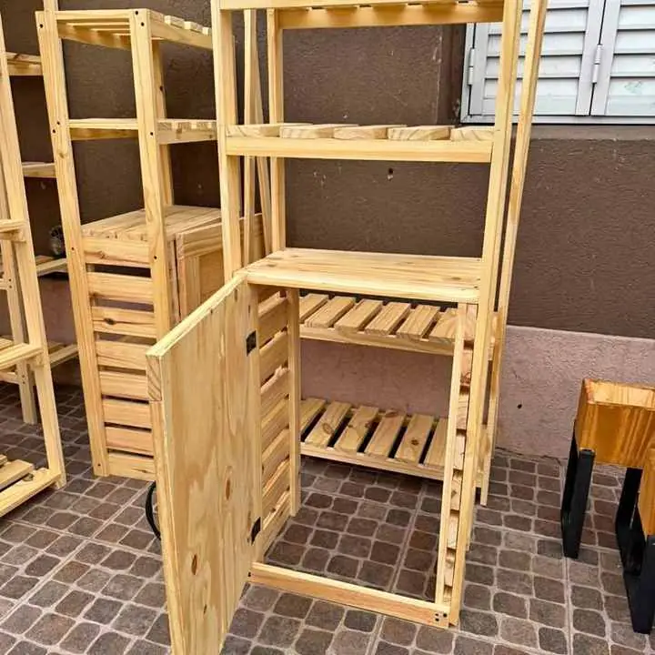 Cubregarrafa con puerta