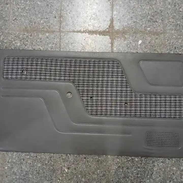 Panel tapizado gris de puerta derecho fiat 147 spazio