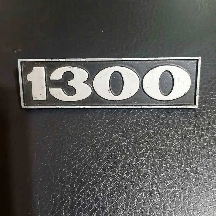 Insignia 1300 ( 128 berlina )