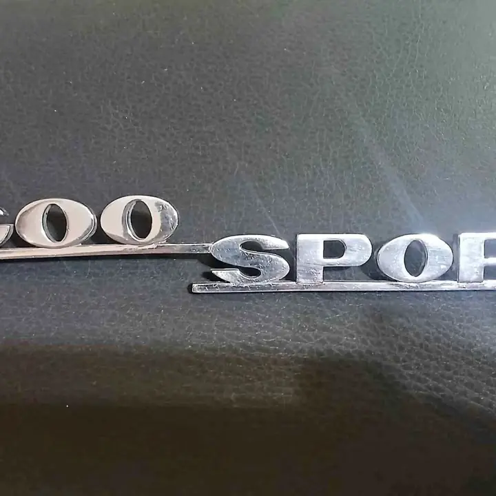 Insignia fiat 1600 sport ( 1600 coupe )