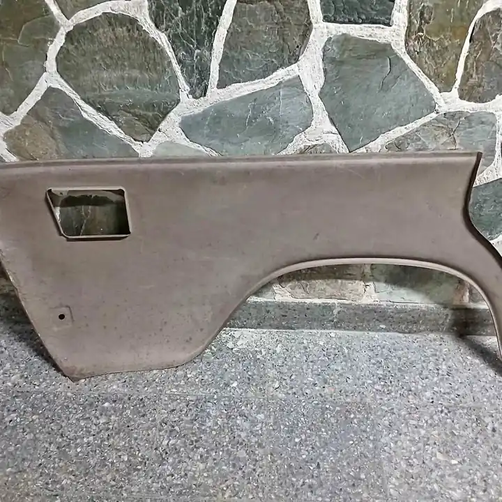 Guardabarro trasero izquierdo fiat 1500