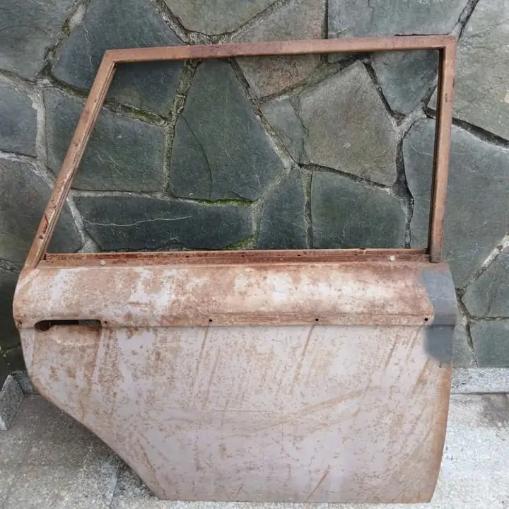 Puerta trasera derecha fiat 1500