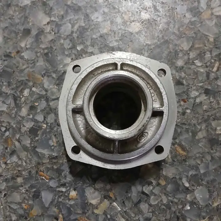 Tapa bomba de agua fiat 600