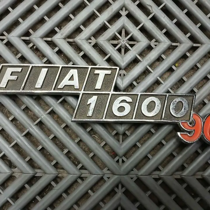 Insignia fiat 1600 90 HP